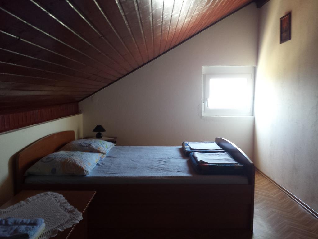 Apartment Lucija *